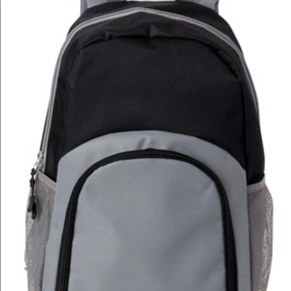 backpack 🎒 - Picture 4 of 4